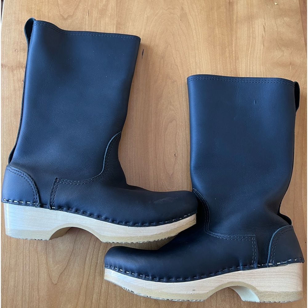 No. 6 clog boots